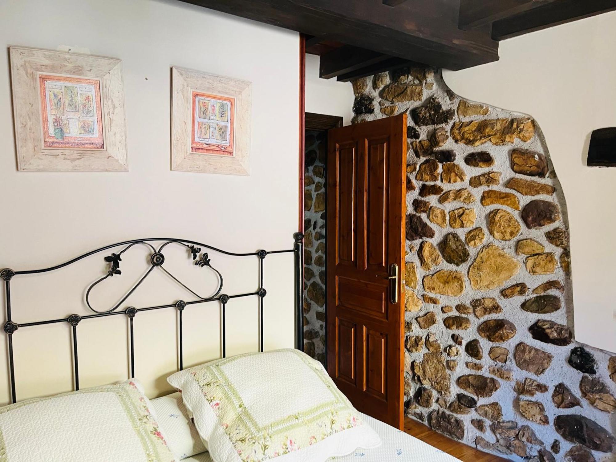 Casa Diego Las Rozas ภายนอก รูปภาพ